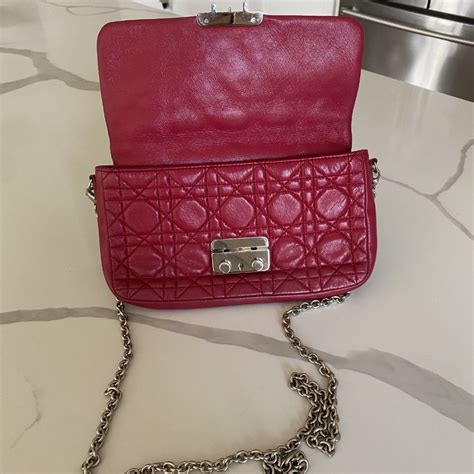 miss dior pouch fuschia